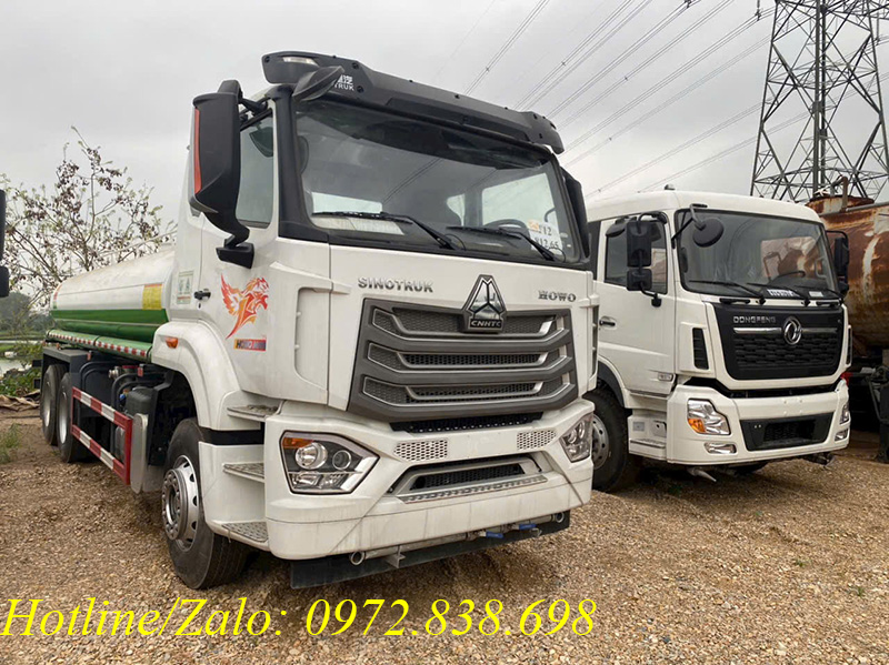 Xe phun nước rửa đường Howo 13 khối